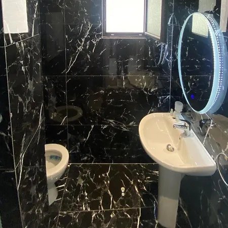 City Glow Apartments Sarandë Eksteriør bilde